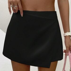 American Eagle It Knit Asymmetrical High-Waisted Mini Skort Large!